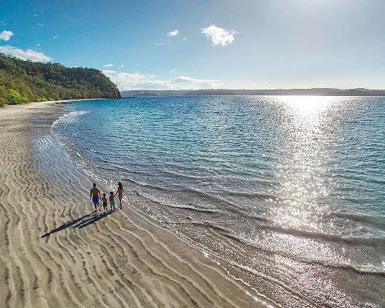Costa Rica Pacific vs Caribbean Coast - Four Seasons